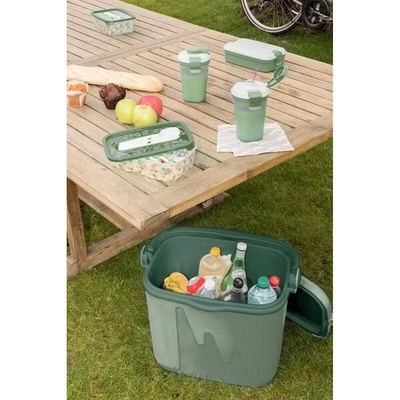 Curver Passive Cooler Box 262272 - 20L Green Insulated Ice Box with Handle for Family Camping & Eco-Friendly Adventures